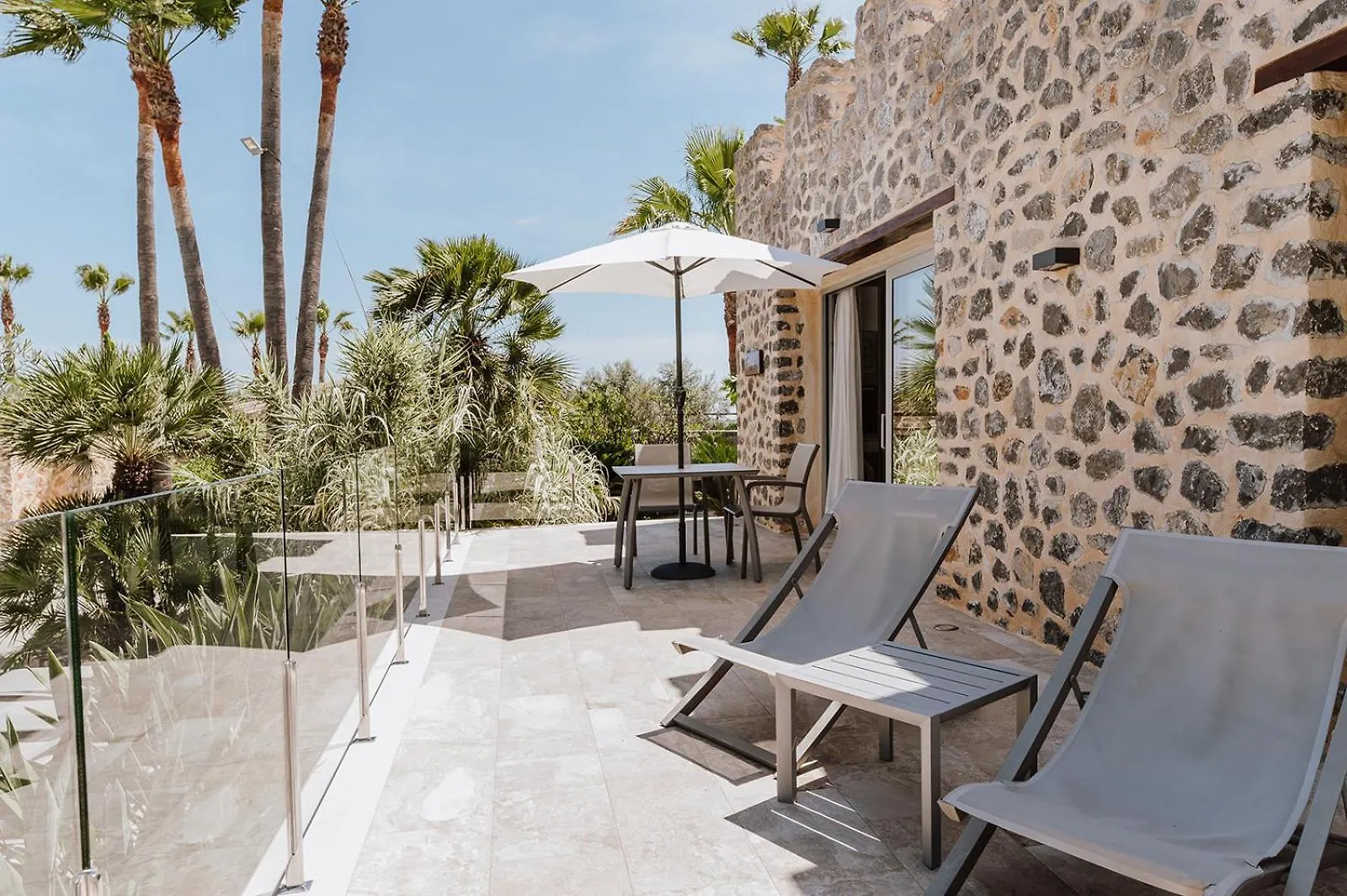 Sa Talaia Blanca Vila Muro 0*,